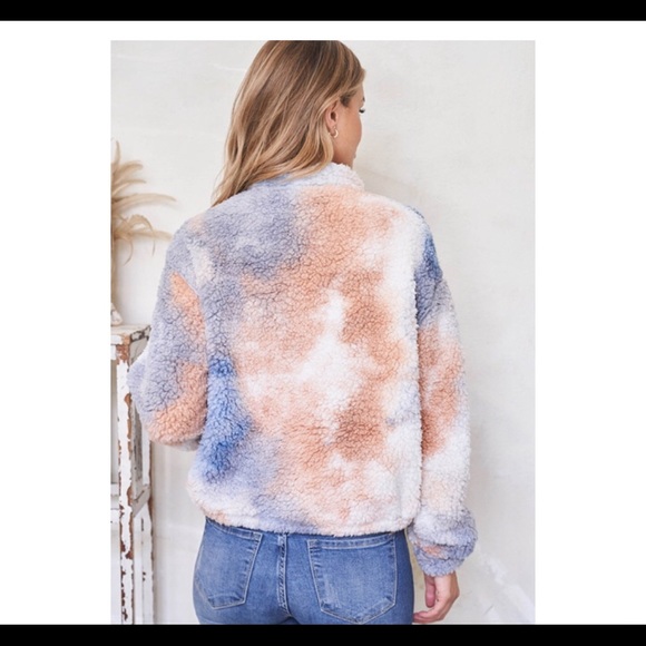 ⭐️TIE DYE SHERPA HALF ZIP⭐️ - Picture 3 of 3